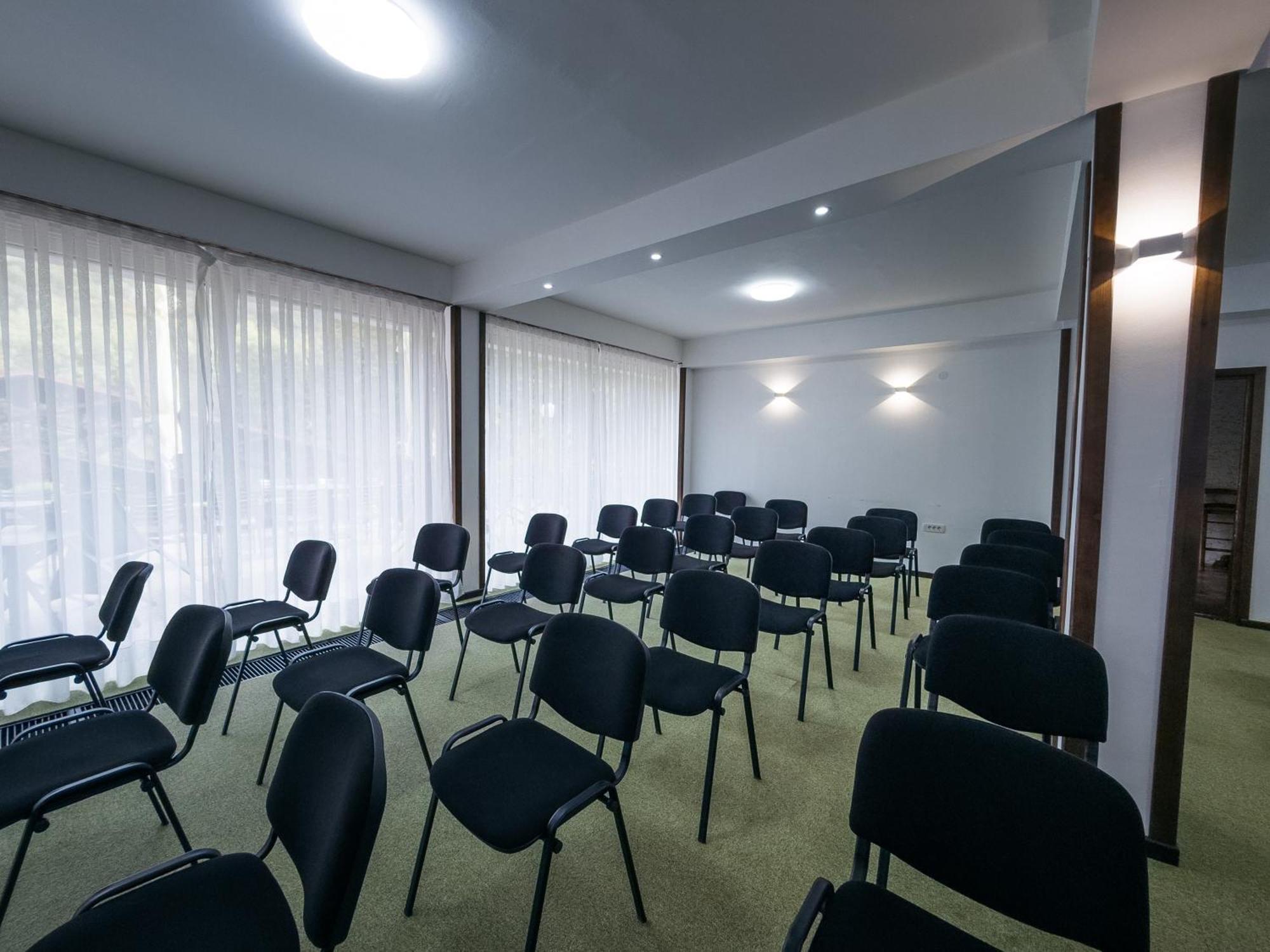 Euro Hotel Gradche Kočani Exterior foto