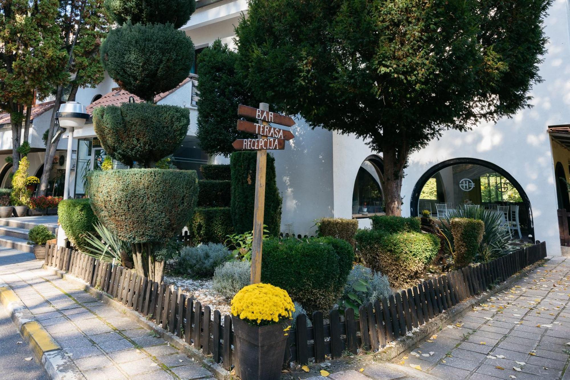 Euro Hotel Gradche Kočani Exterior foto